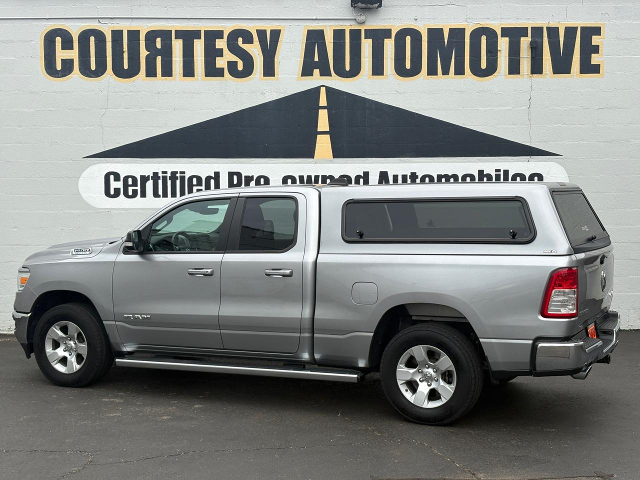 RAM 1500 Big Horn 4x4 Quad Cab 6'4" Box 2022