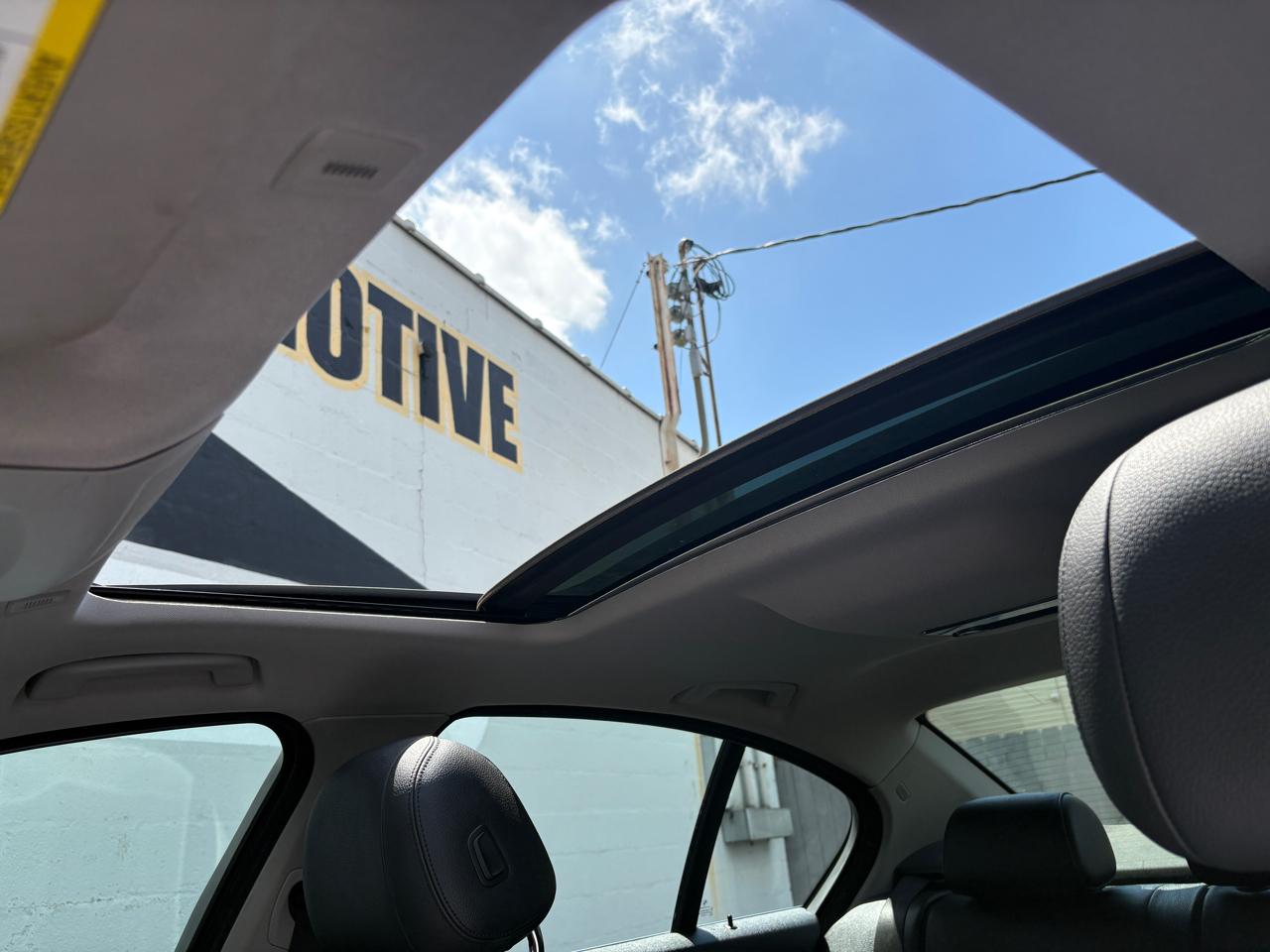 BMW 5 Series 4dr Sdn 535i RWD 2015