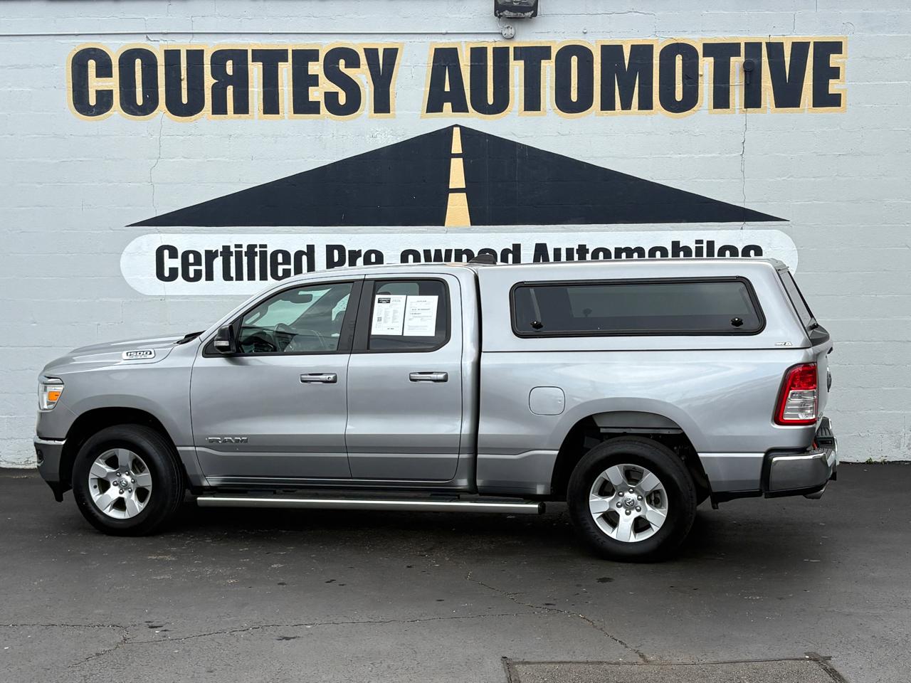 RAM 1500 Big Horn 4x4 Quad Cab 6'4" Box 2022