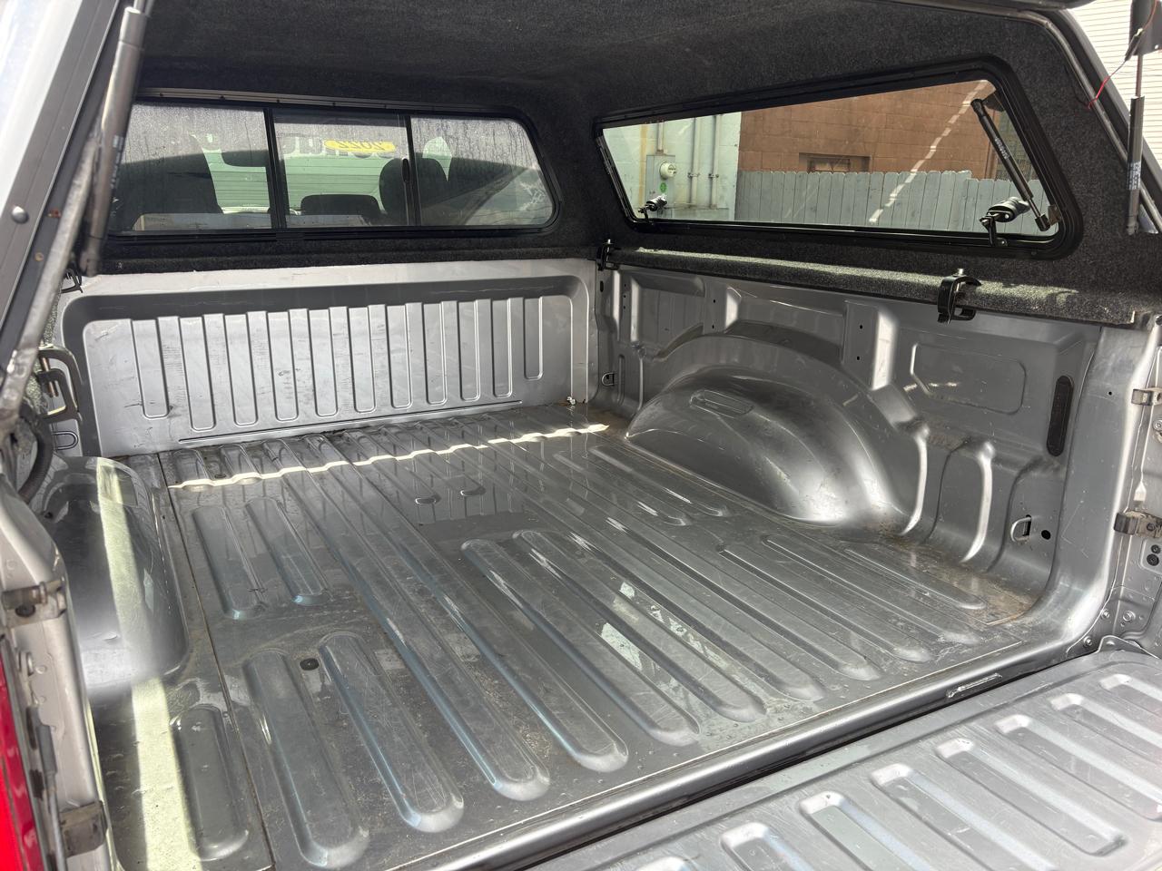 RAM 1500 Big Horn 4x4 Quad Cab 6'4" Box 2022