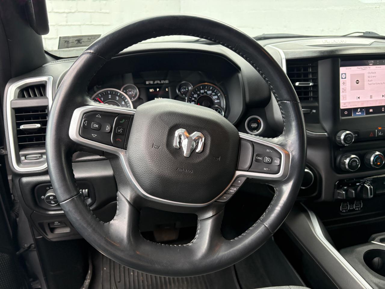 RAM 1500 Big Horn 4x4 Quad Cab 6'4" Box 2022