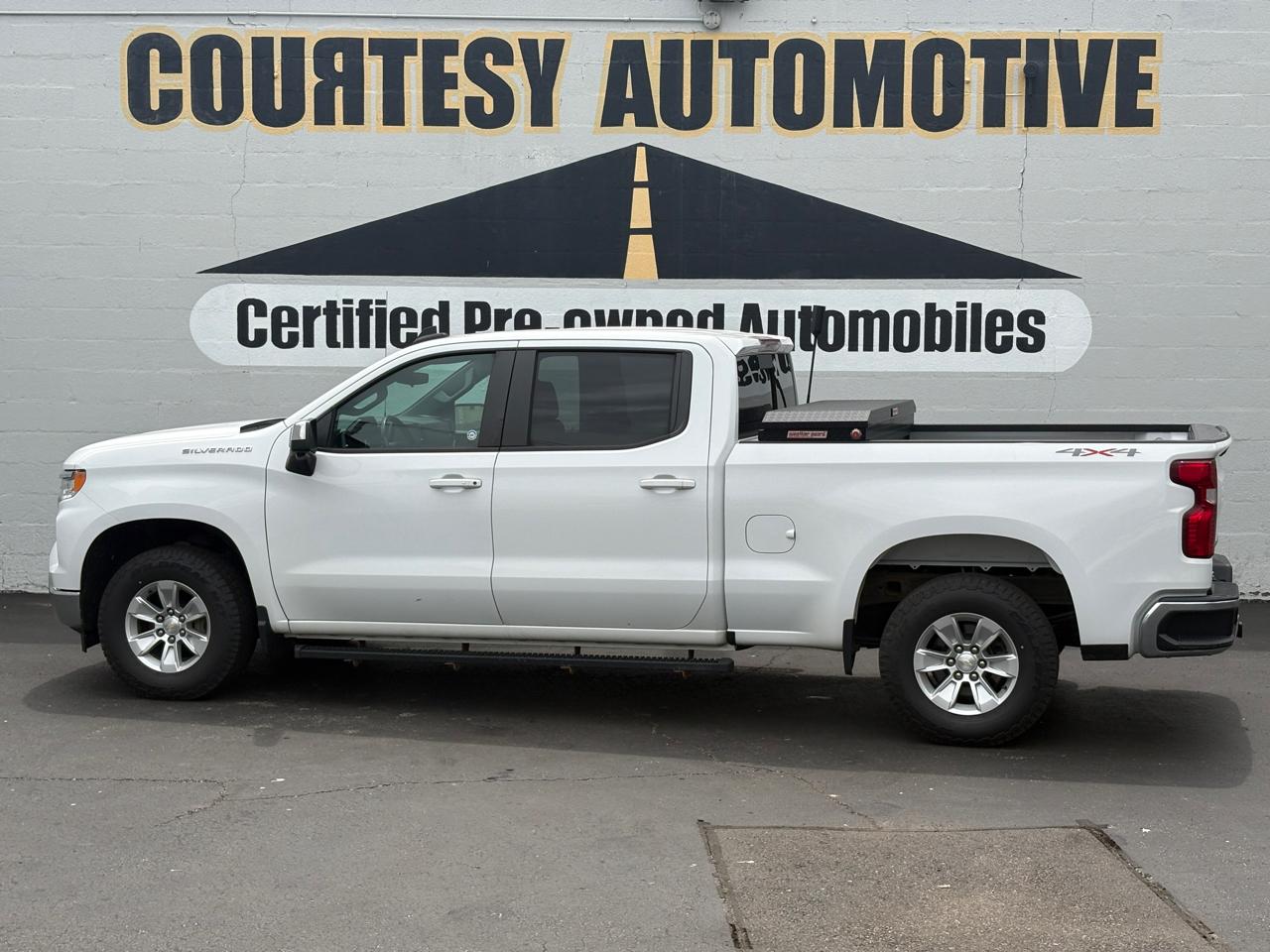 Chevrolet Silverado 1500 4WD Crew Cab 157" LT 2022