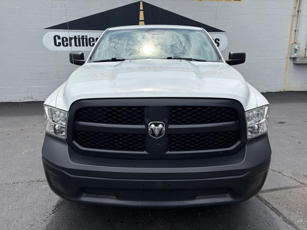 RAM 1500 Classic Tradesman 4x4 Crew Cab 6'4" Box 2023