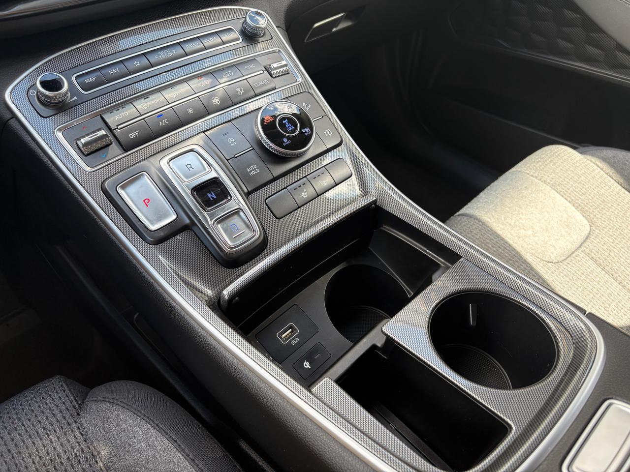 Hyundai Santa Fe SEL AWD 2023