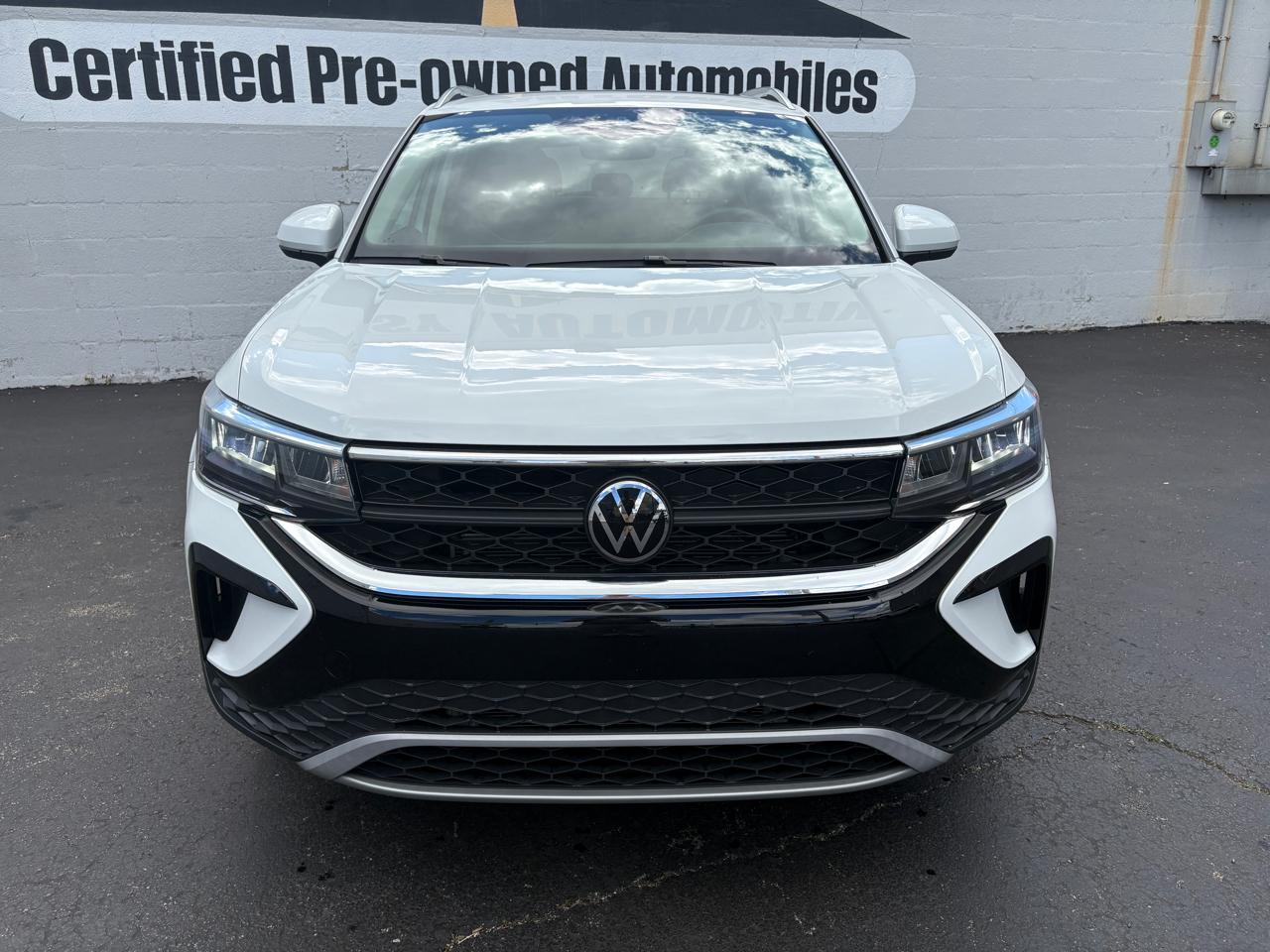 Volkswagen Taos SE FWD 2024