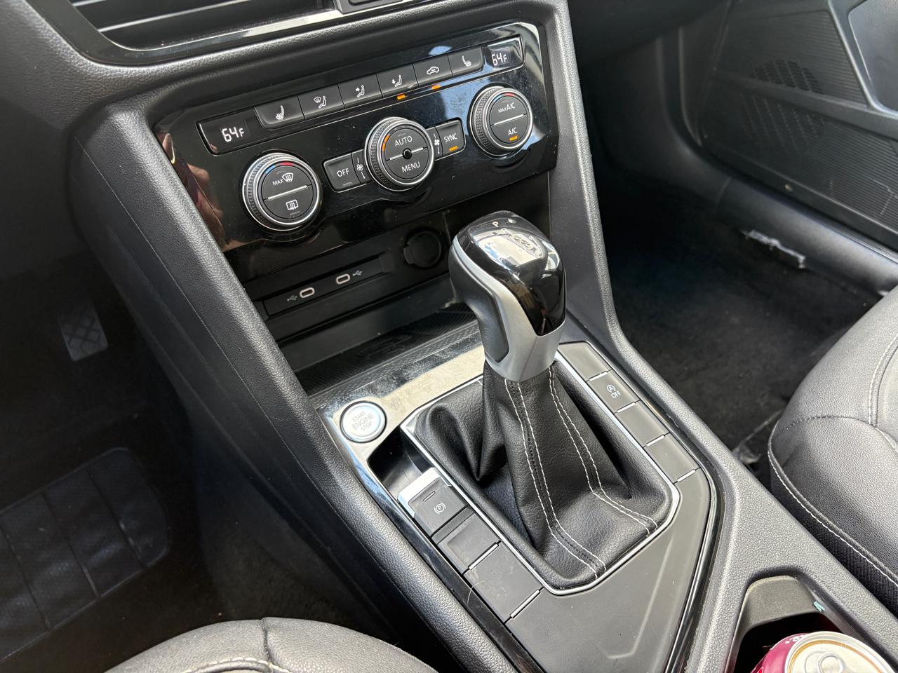 Volkswagen Taos SE FWD 2024