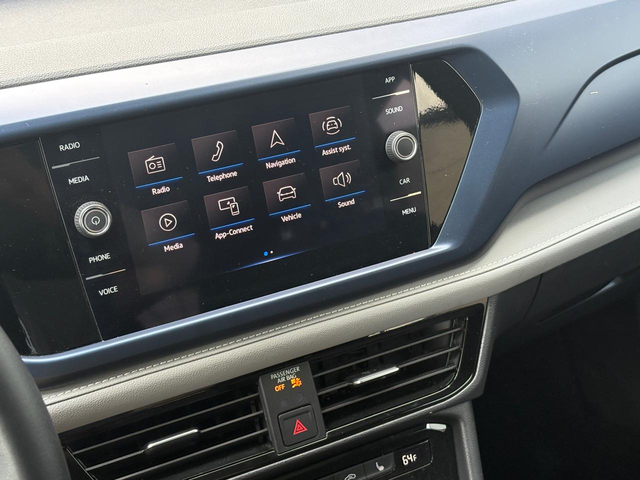 Volkswagen Taos SE FWD 2024