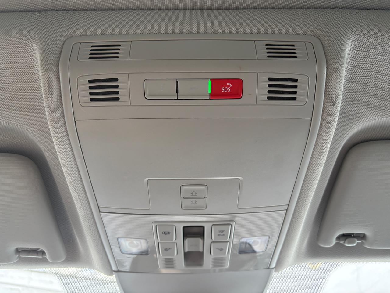 Volkswagen Taos SE FWD 2024