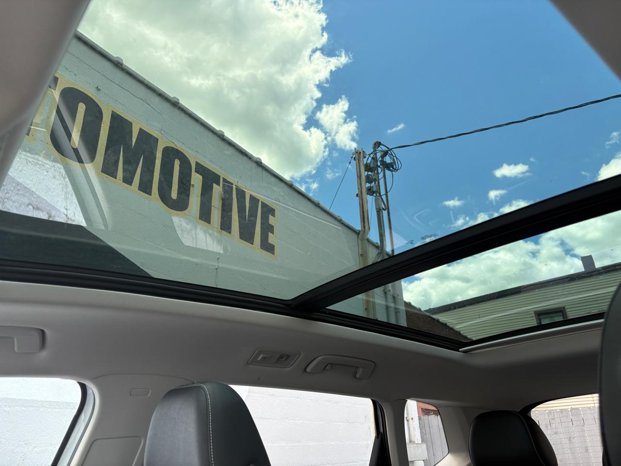 Volkswagen Taos SE FWD 2024