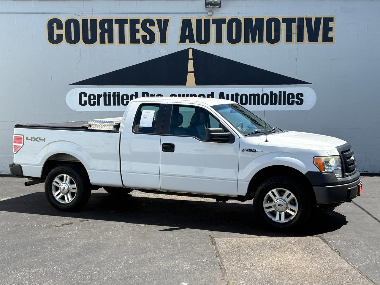 Ford F-150 4WD SuperCab 145" Lariat 2011