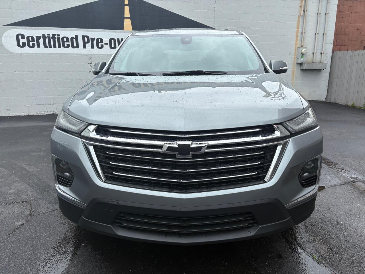 Chevrolet Traverse FWD 4dr LT Cloth w/1LT 2023