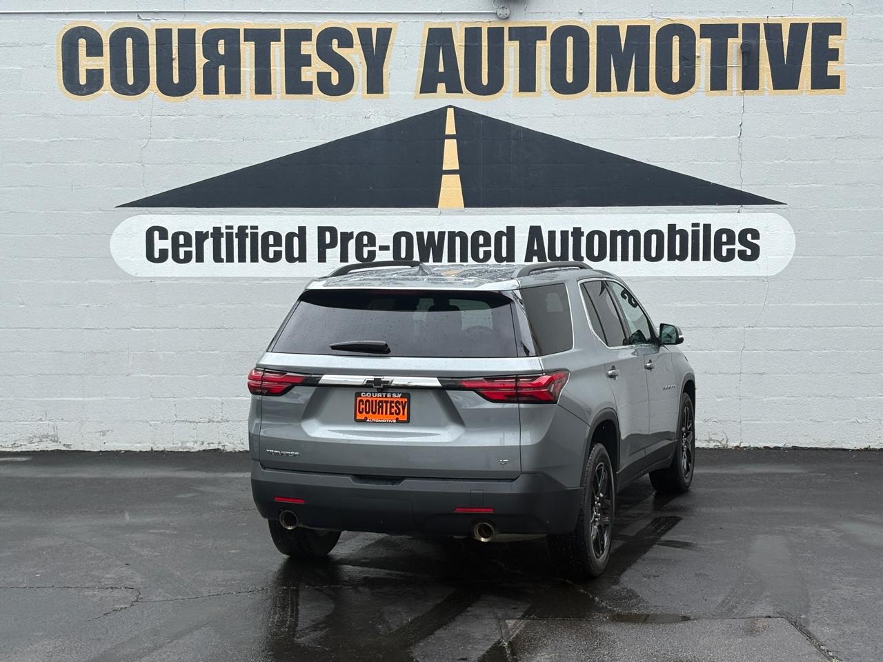 Chevrolet Traverse FWD 4dr LT Cloth w/1LT 2023