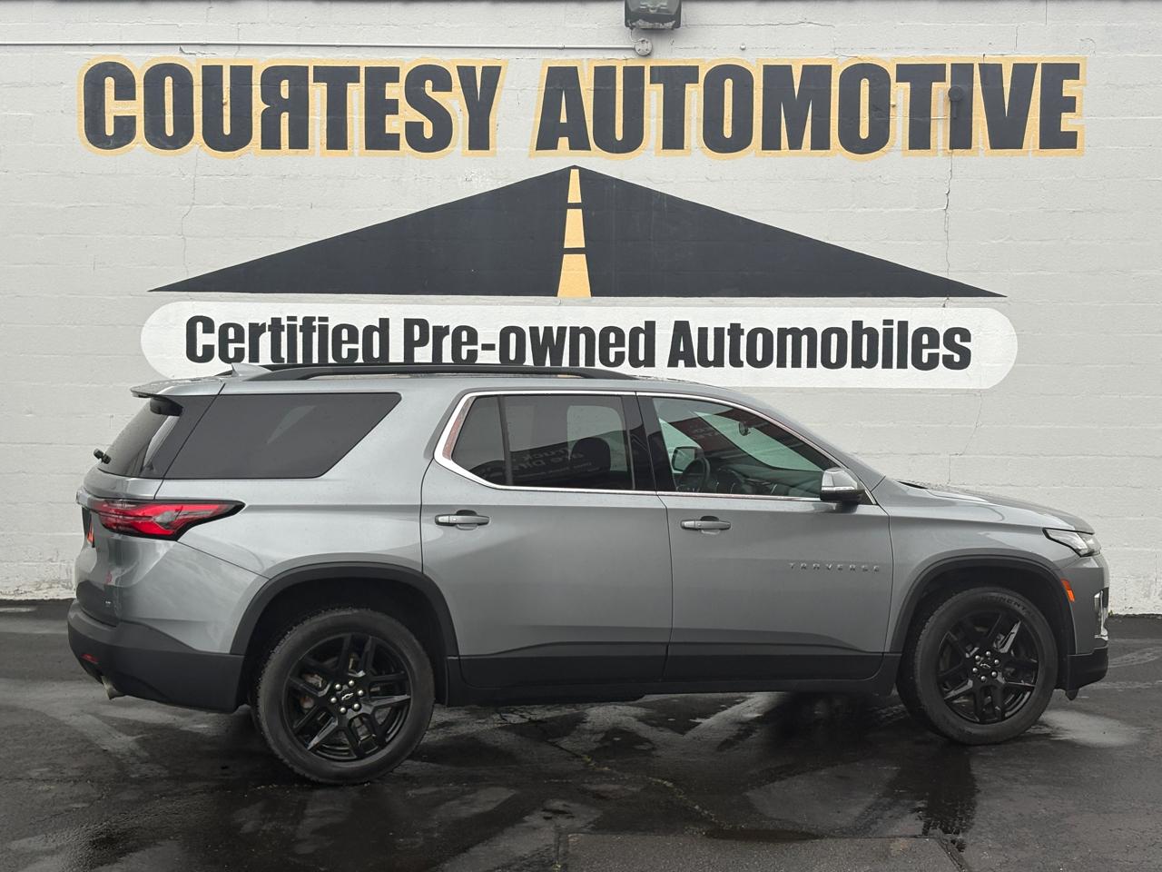Chevrolet Traverse FWD 4dr LT Cloth w/1LT 2023