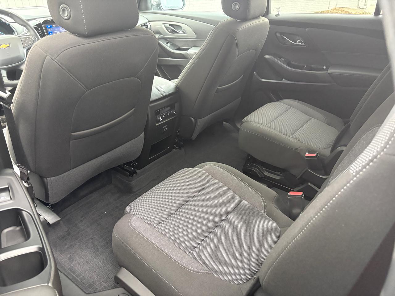 Chevrolet Traverse FWD 4dr LT Cloth w/1LT 2023