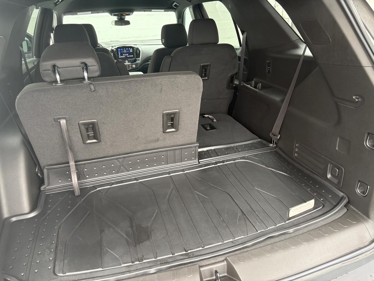 Chevrolet Traverse FWD 4dr LT Cloth w/1LT 2023