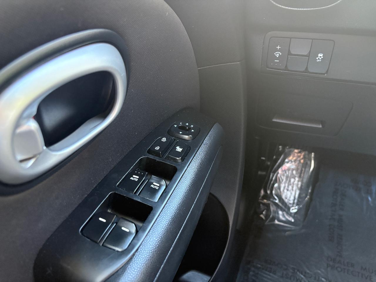 Kia Soul 5dr Wgn Auto + 2016