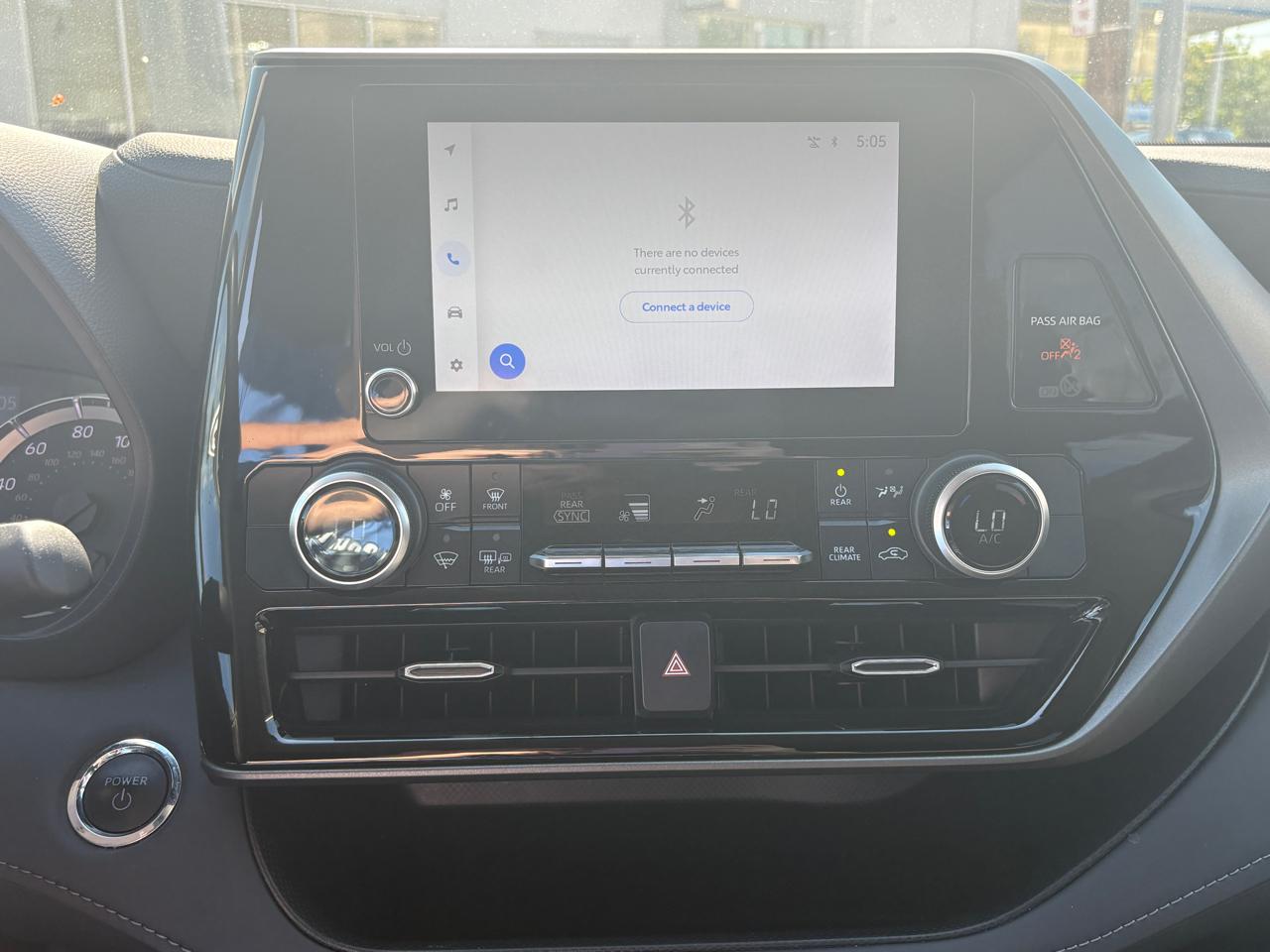 Toyota Highlander Hybrid LE AWD (Natl) 2023