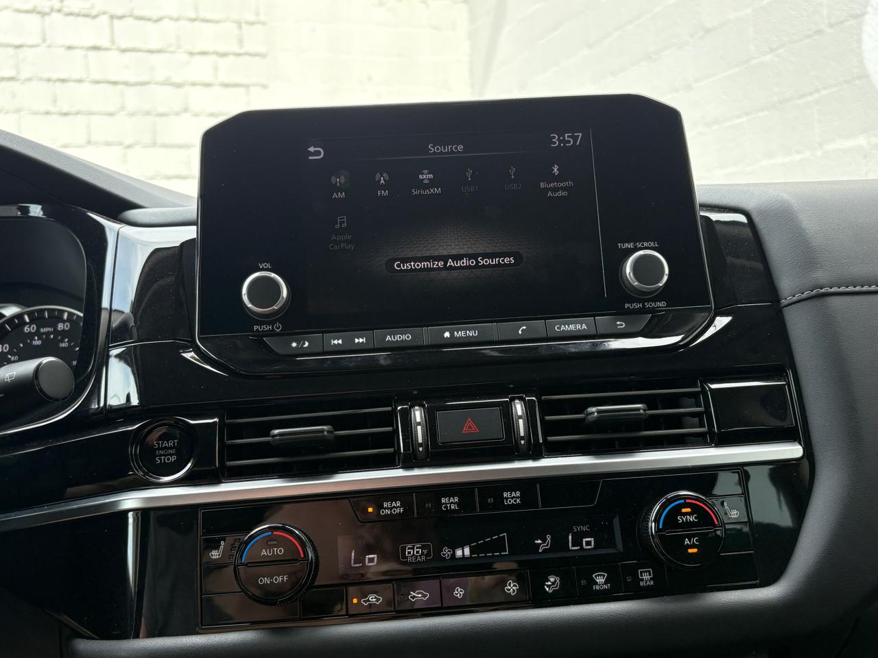 Nissan Pathfinder SV 4WD 2025