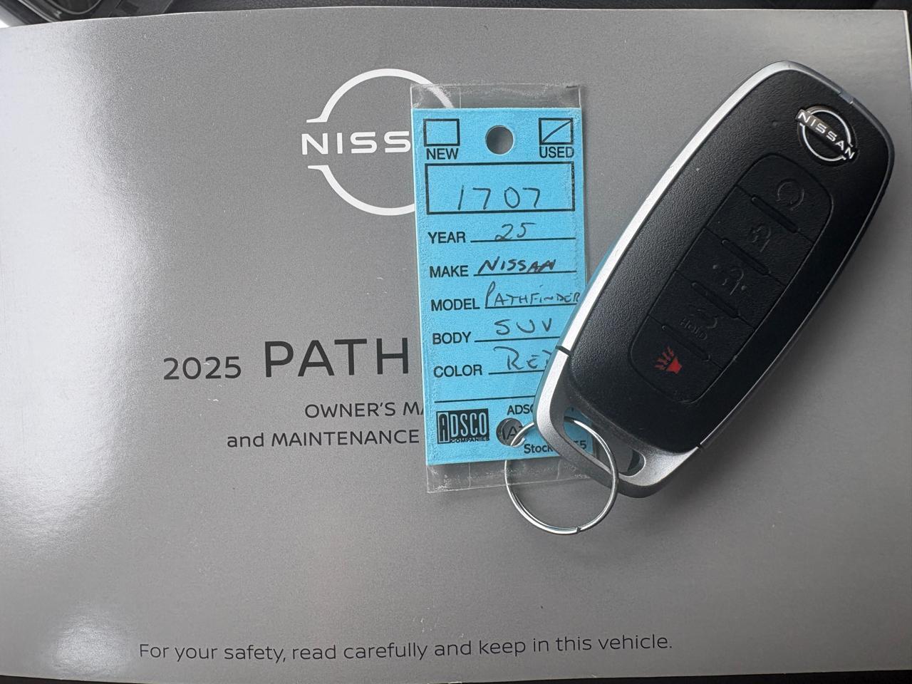 Nissan Pathfinder SV 4WD 2025