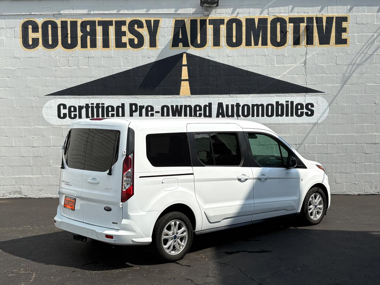 Ford Transit Connect Wagon XLT LWB w/Rear Symmetrical Doors 2019