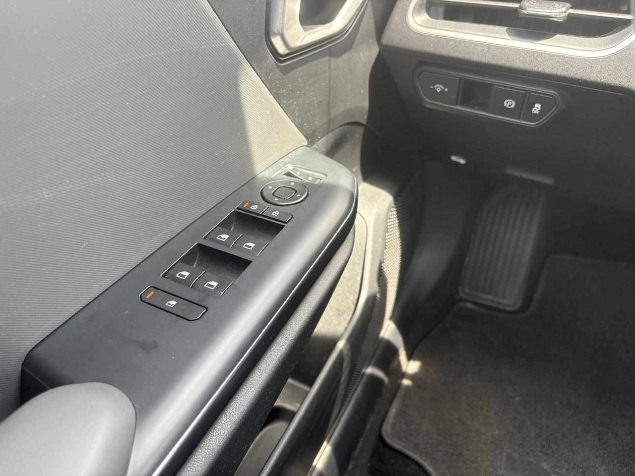 Kia K4 LXS FWD 2025