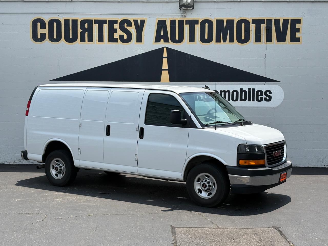 GMC Savana Cargo Van RWD 2500 135" 2023