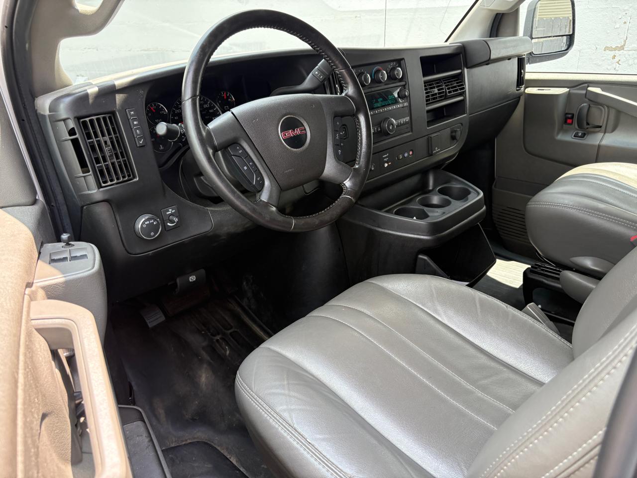 GMC Savana Cargo Van RWD 2500 135" 2023