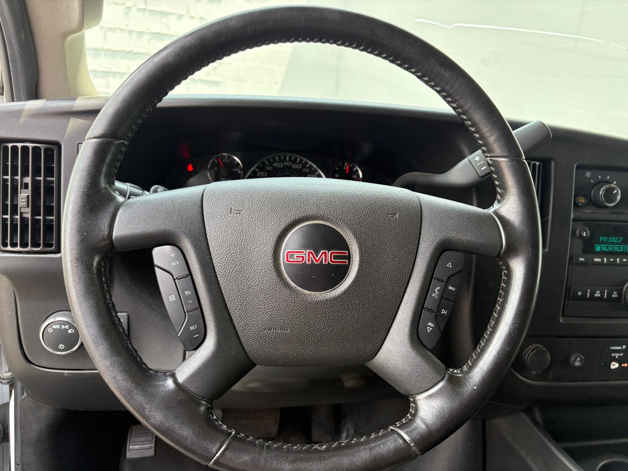 GMC Savana Cargo Van RWD 2500 135" 2023