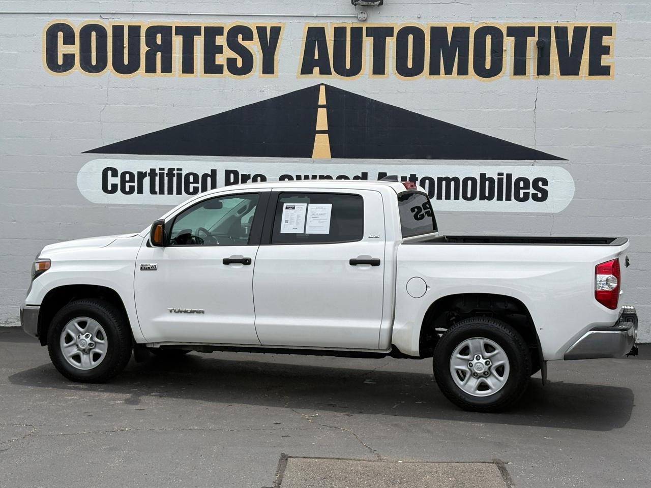 Toyota Tundra 4WD SR5 CrewMax 5.5' Bed 5.7L (Natl) 2021