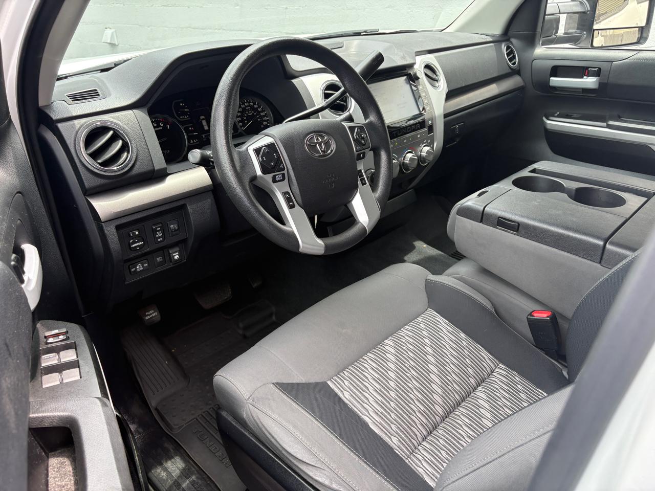 Toyota Tundra 4WD SR5 CrewMax 5.5' Bed 5.7L (Natl) 2021