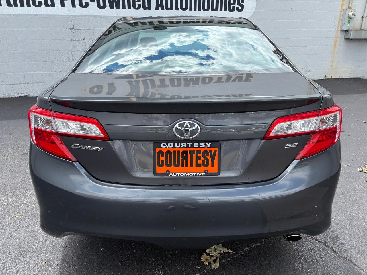Toyota Camry 4dr Sdn I4 Auto SE Sport Limited Edition (Natl) 2012