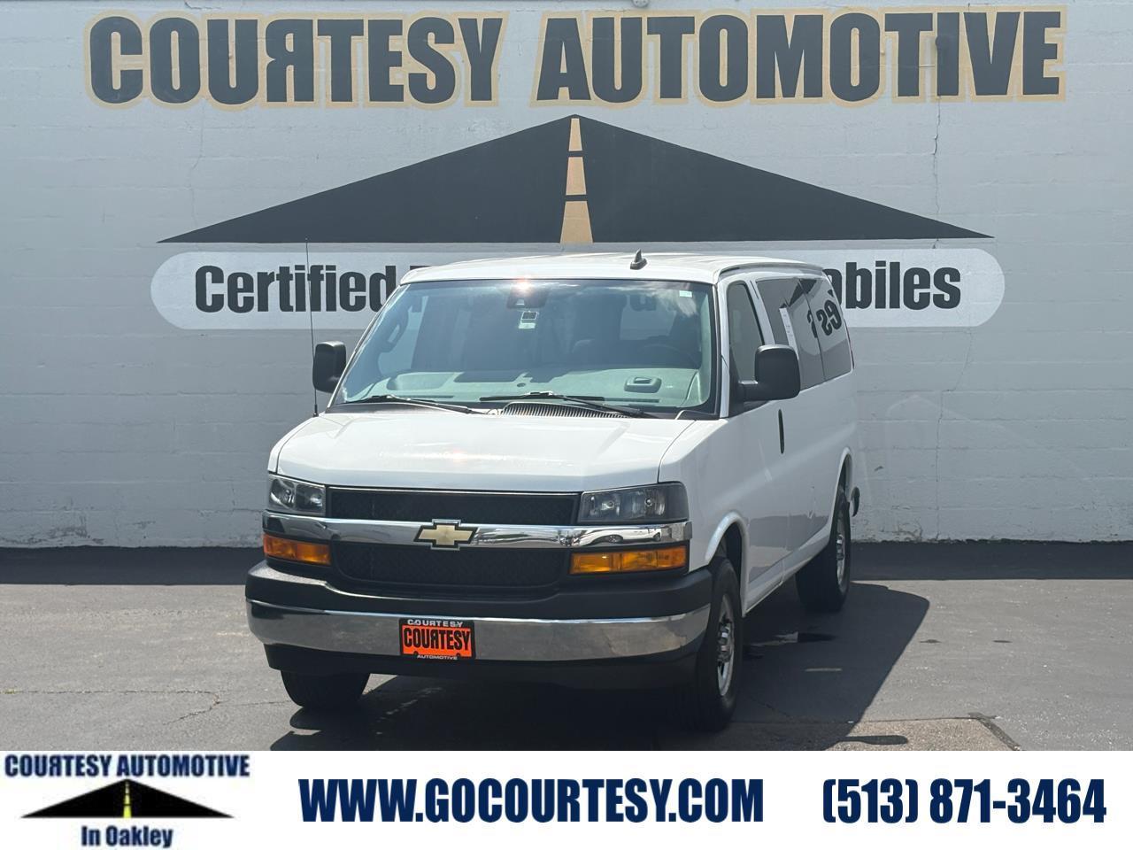 2022 Chevrolet Express Passenger RWD 2500 135" LT