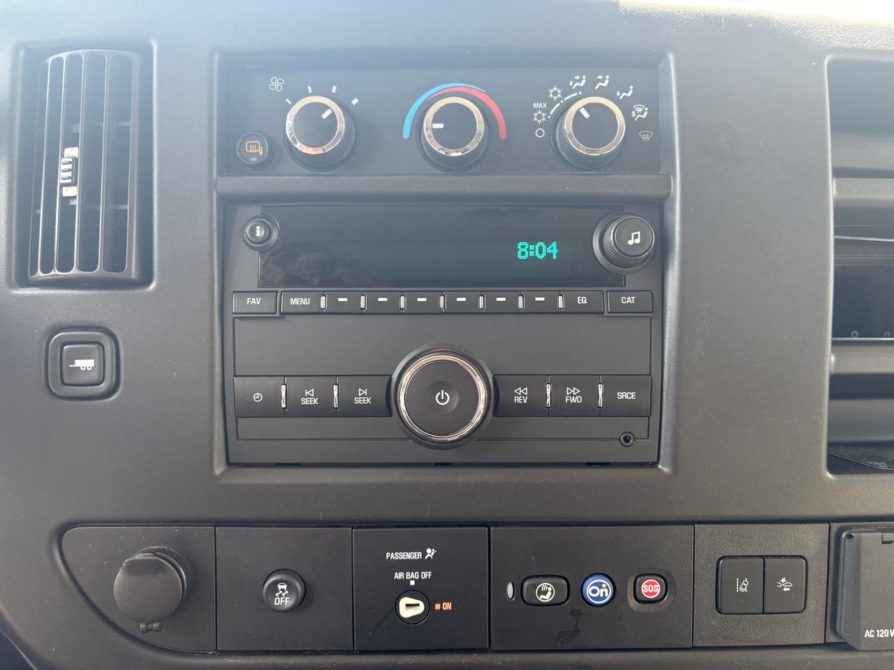 Chevrolet Express Passenger RWD 2500 135" LT 2022