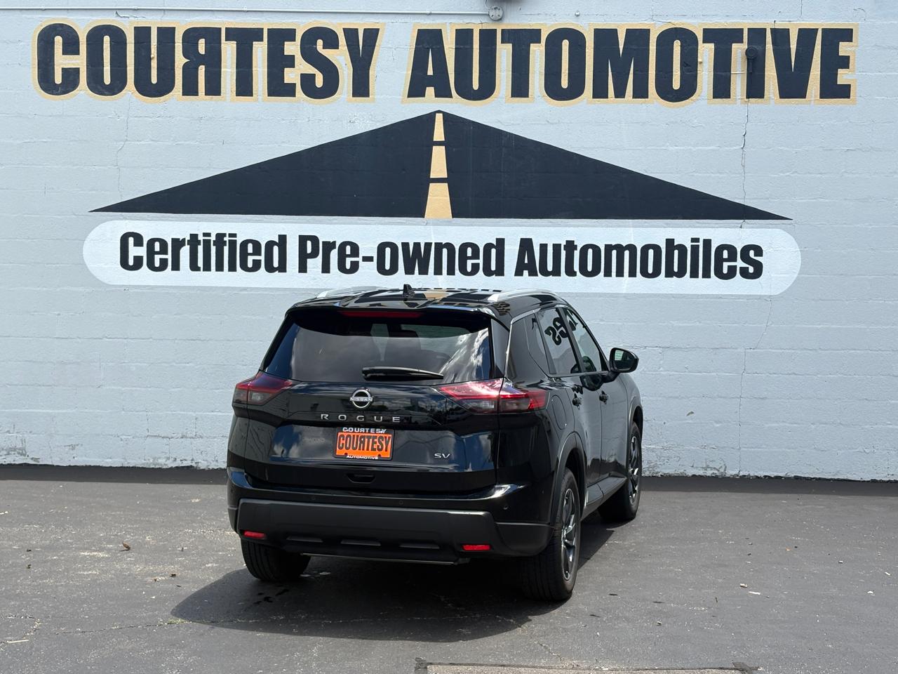 Nissan Rogue FWD SV 2024