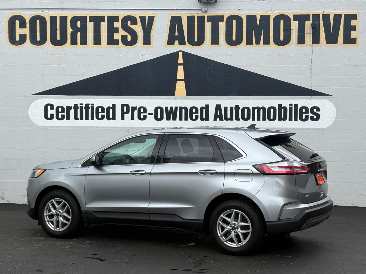 Ford Edge SEL AWD 2023