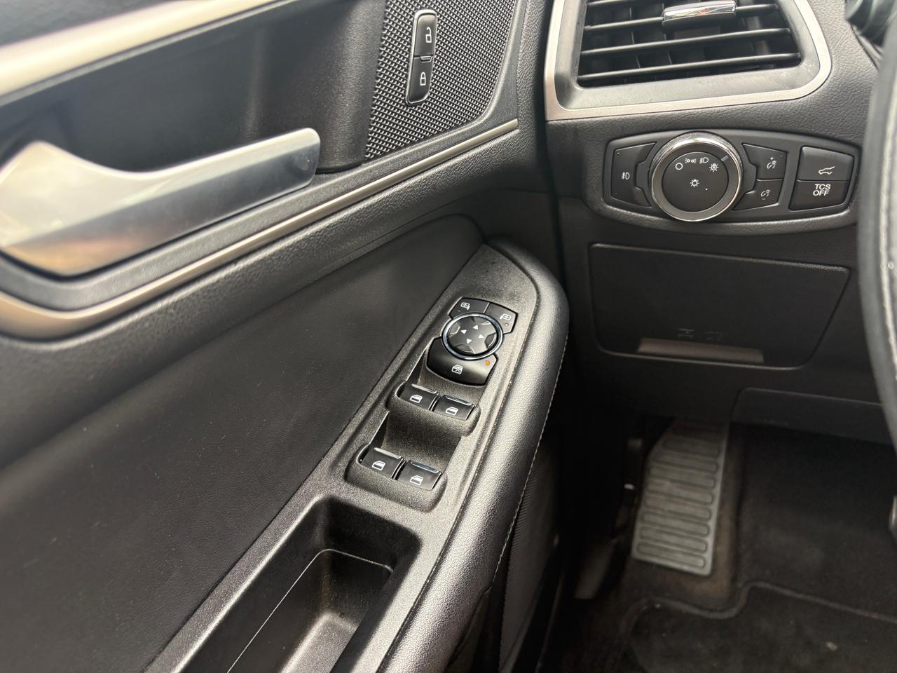 Ford Edge SEL AWD 2023