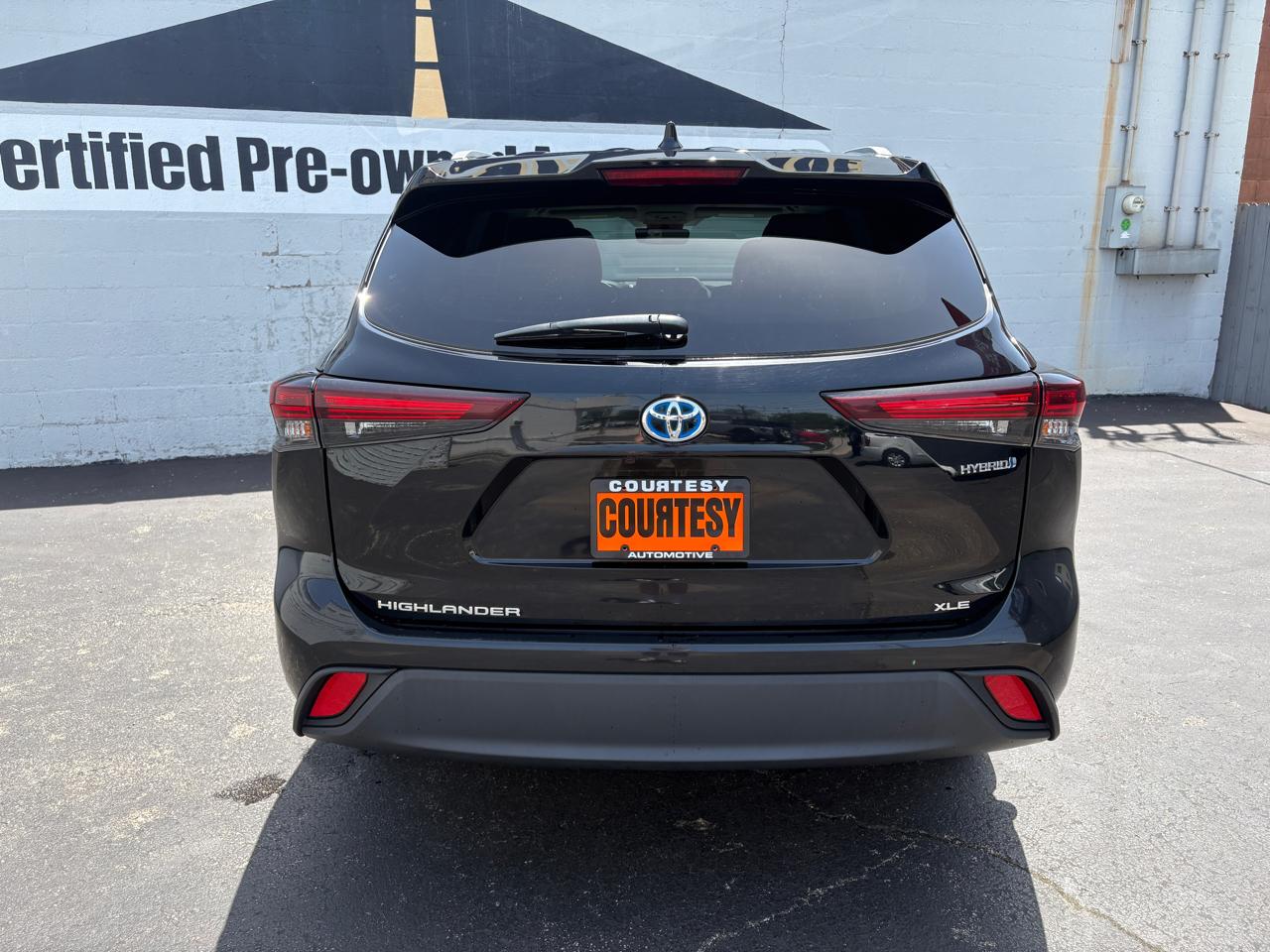 Toyota Highlander Hybrid XLE AWD (Natl) 2024