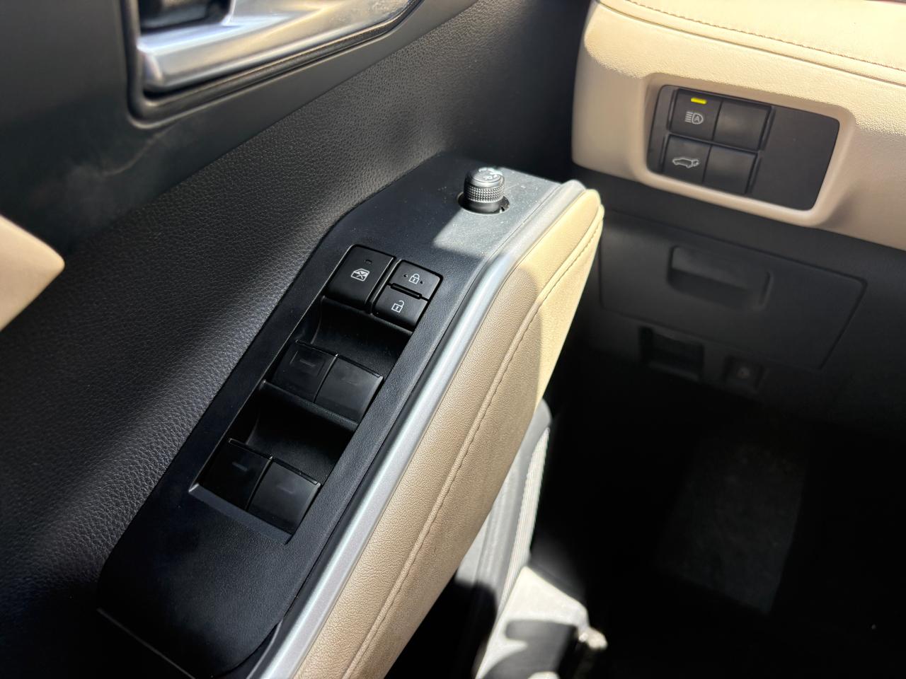 Toyota Highlander Hybrid XLE AWD (Natl) 2024