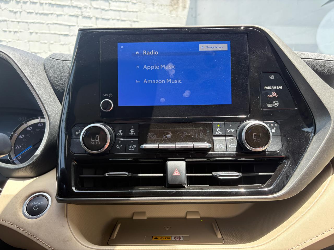 Toyota Highlander Hybrid XLE AWD (Natl) 2024