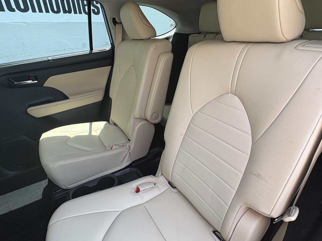 Toyota Highlander Hybrid XLE AWD (Natl) 2023