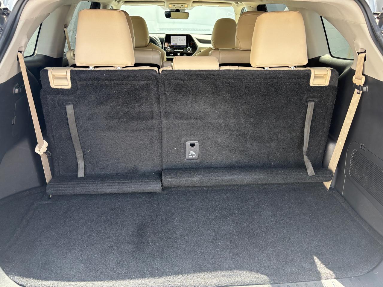 Toyota Highlander Hybrid XLE AWD (Natl) 2023