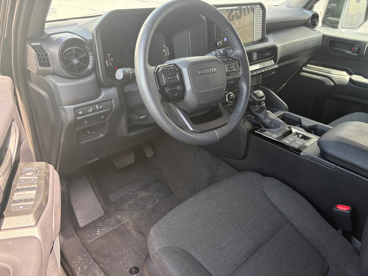 Toyota Land Cruiser 1958 4WD (Natl) 2025