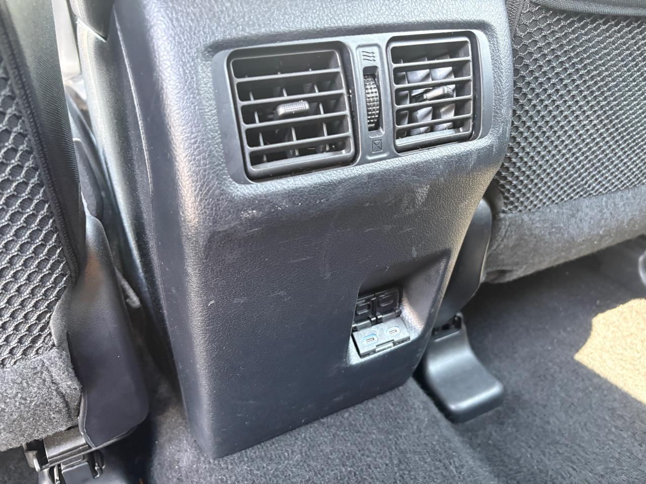 Toyota 4Runner SR5 4WD (Natl) 2024