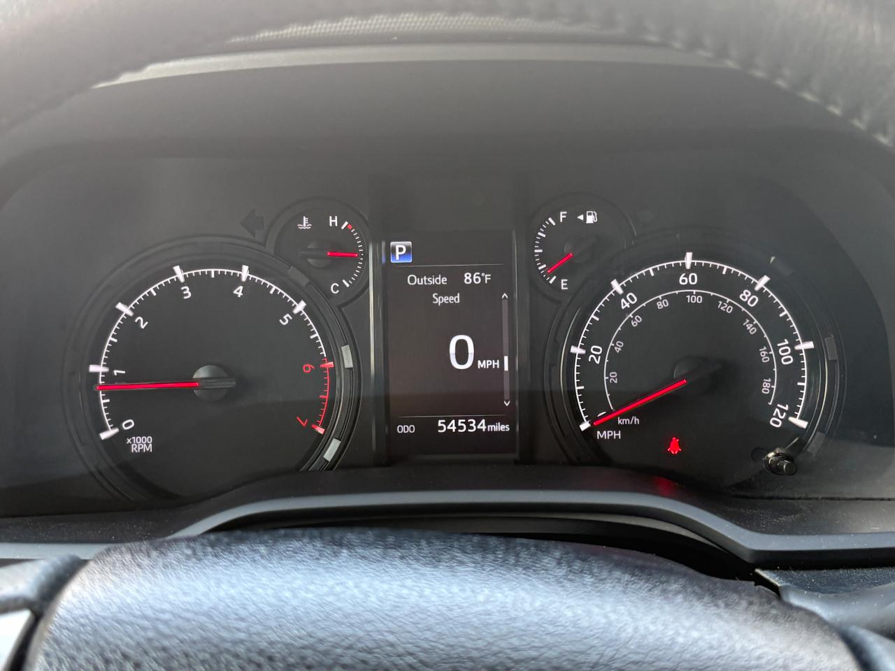 Toyota 4Runner SR5 4WD (Natl) 2024