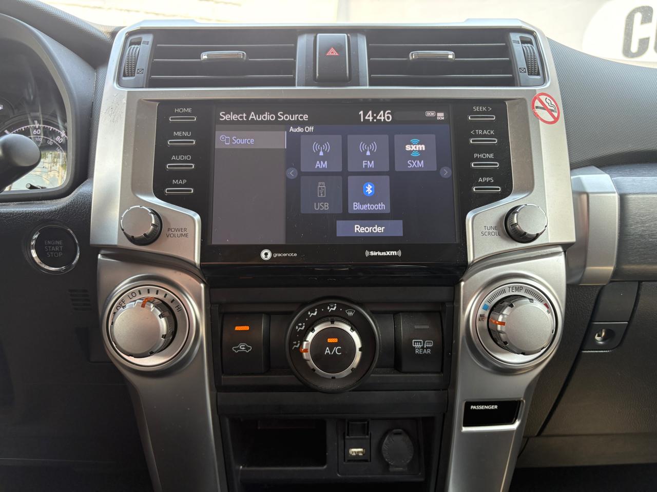 Toyota 4Runner SR5 4WD (Natl) 2024