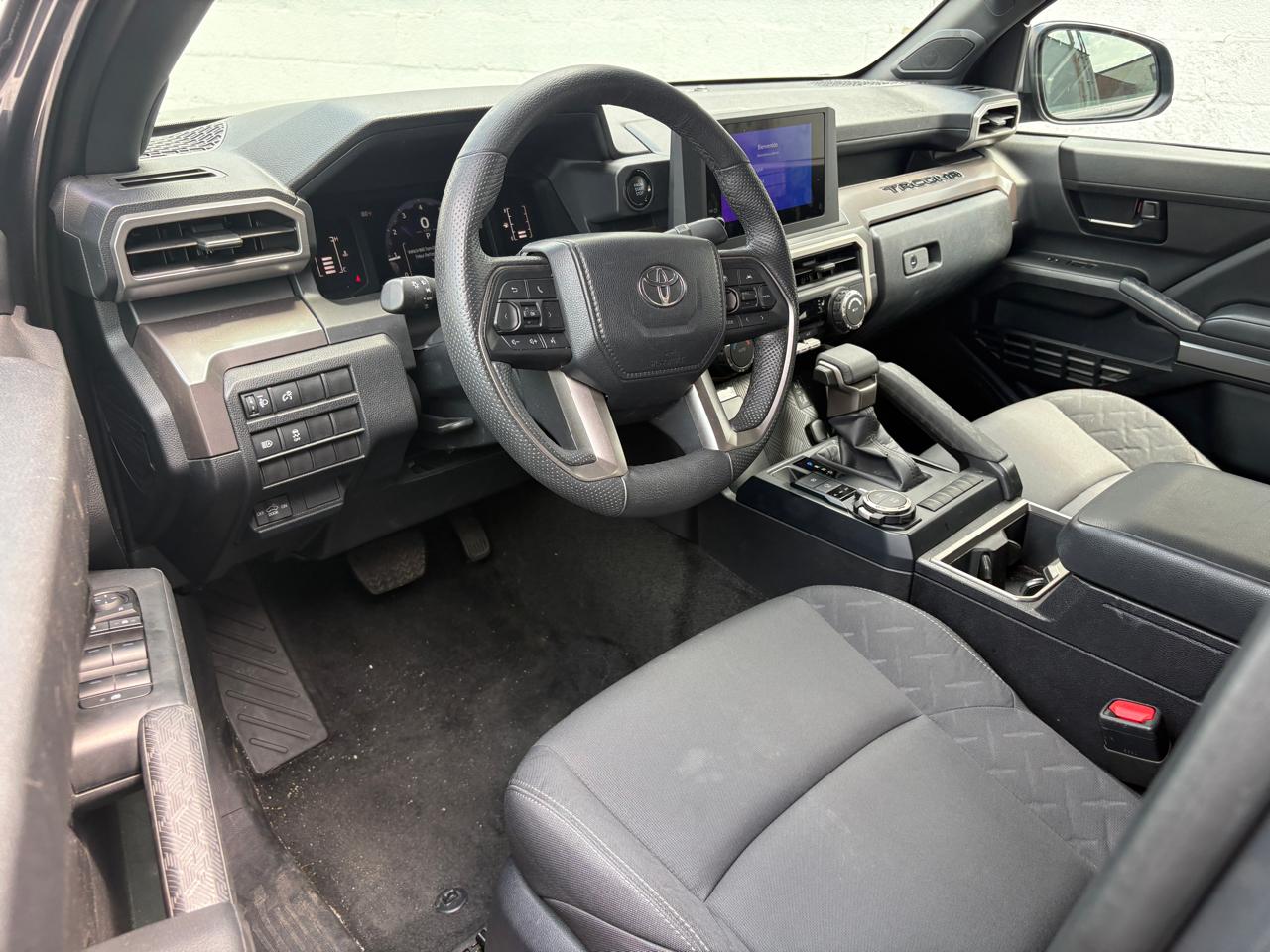 Toyota Tacoma 4WD SR5 Double Cab 5' Bed AT (Natl) 2024