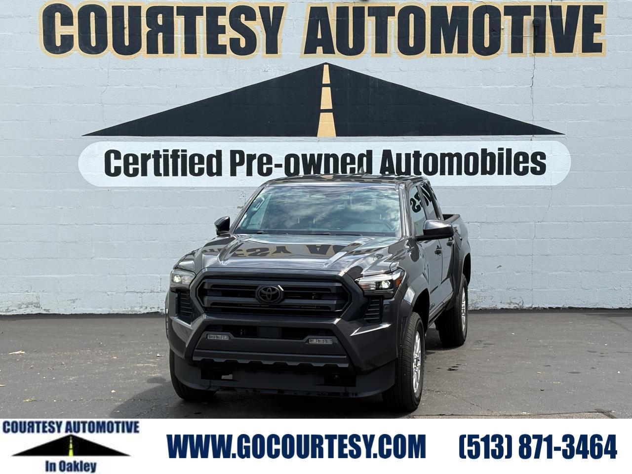Toyota Tacoma 4WD SR5 Double Cab 5' Bed AT (Natl) 2024