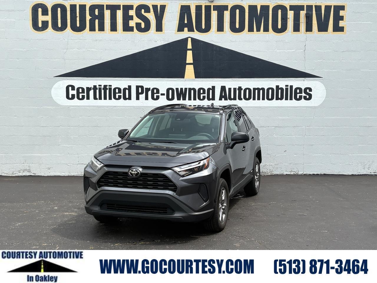 Toyota RAV4 Hybrid LE AWD (Natl) 2025