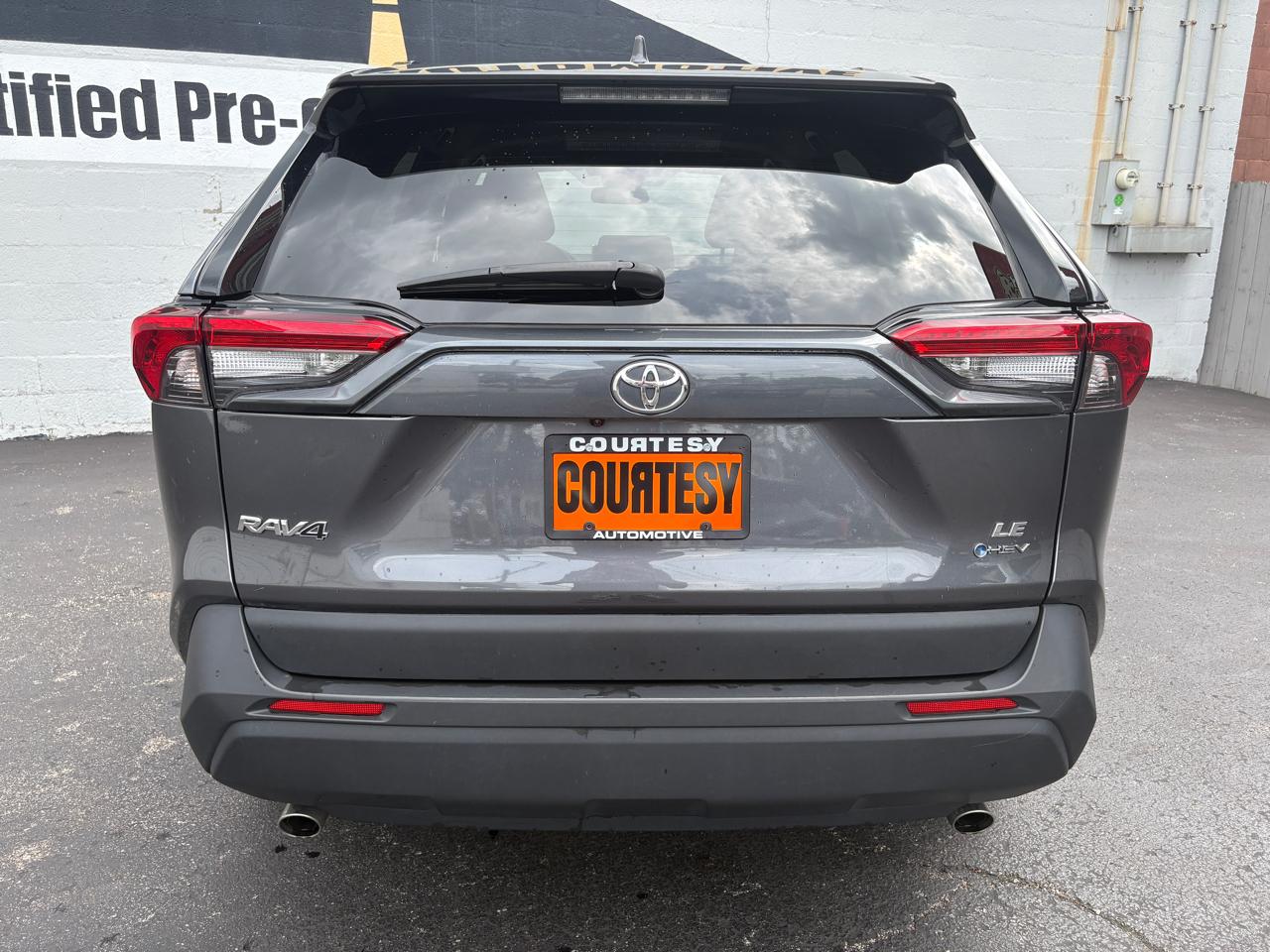 Toyota RAV4 Hybrid LE AWD (Natl) 2025