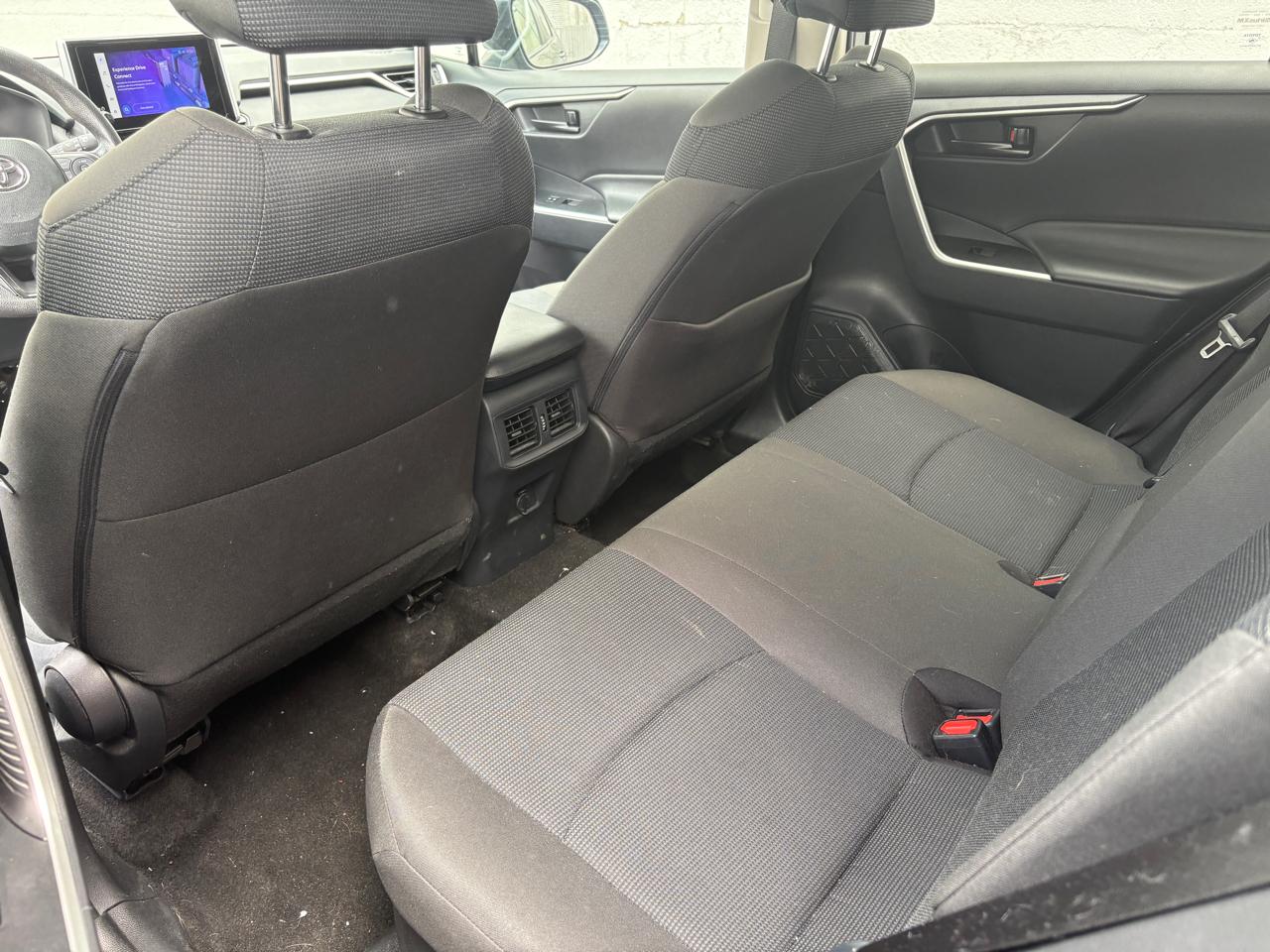 Toyota RAV4 Hybrid LE AWD (Natl) 2025